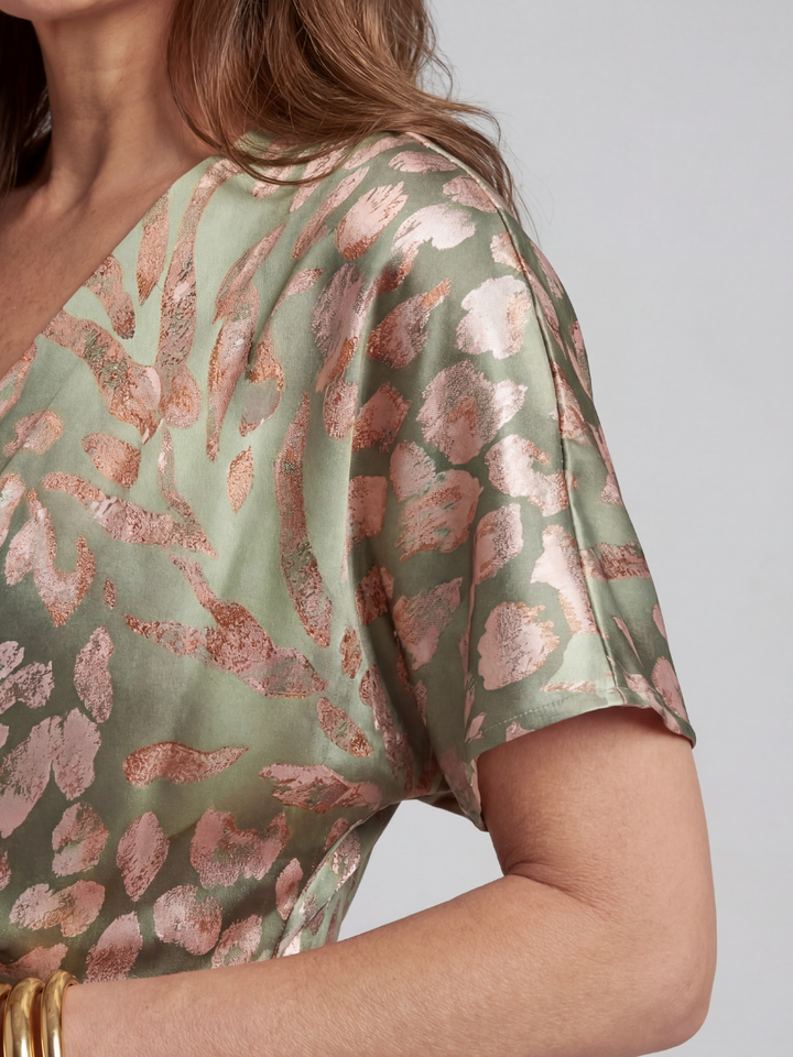 Coralie | Vestido Midi con Estampado Abstracto y Cuello en V con Detalle de Cintura Torcida
