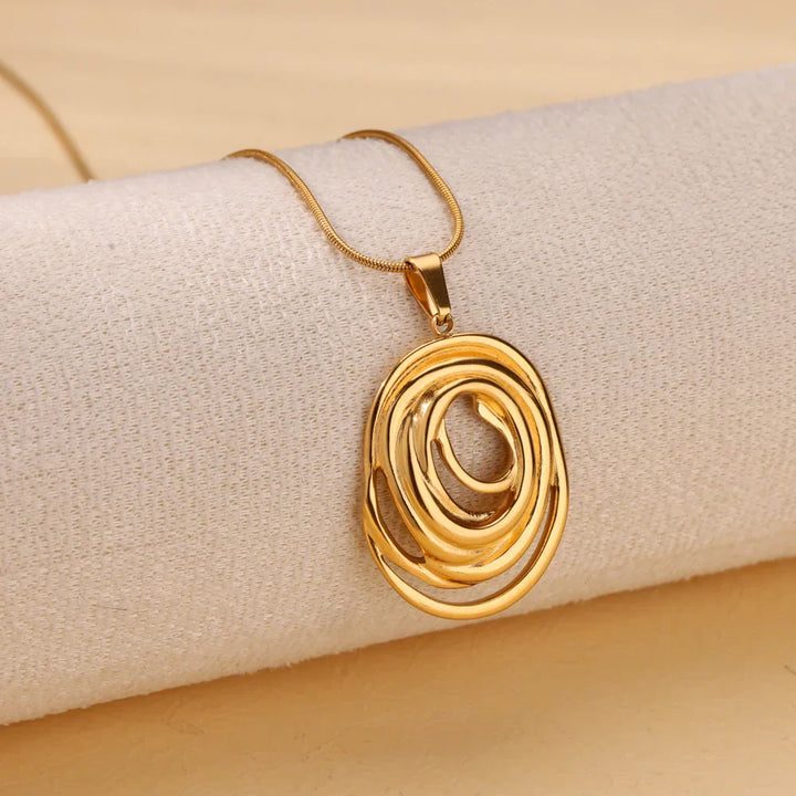 Collar Ovalado Geométrico Hueco en Oro y Plata