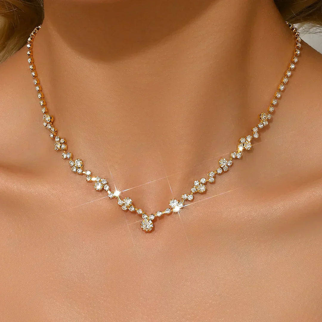 Collar de novia elegante con diamantes
