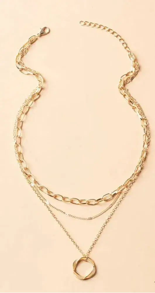 Collar de cadena dorada vintage con colgante